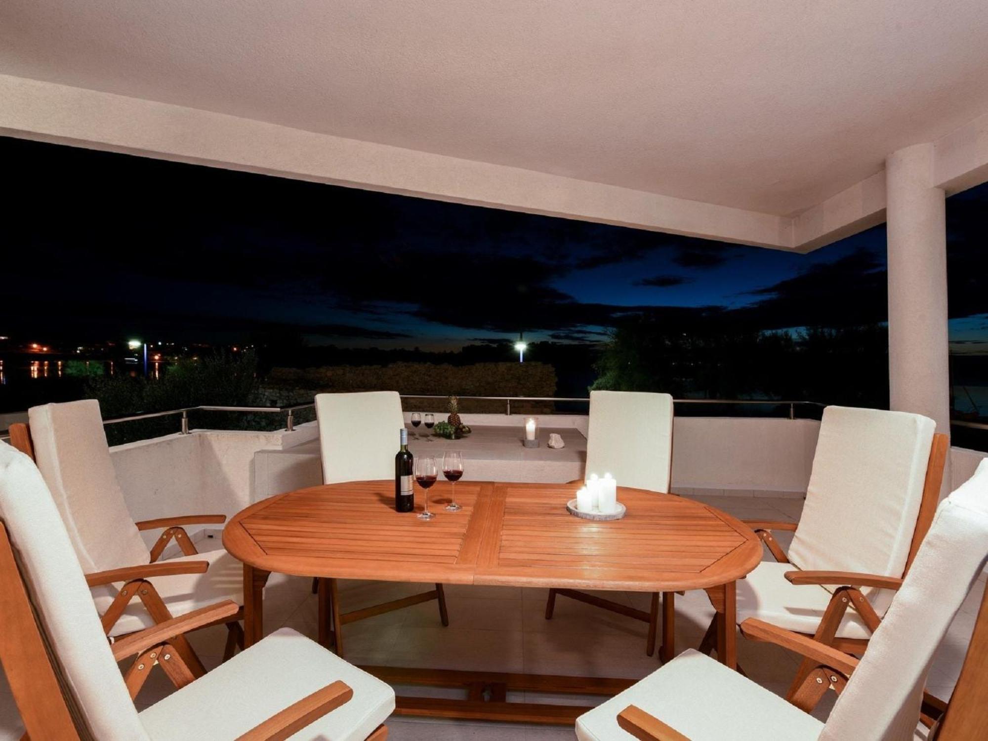 Modern Villa In Nin With Terrace エクステリア 写真