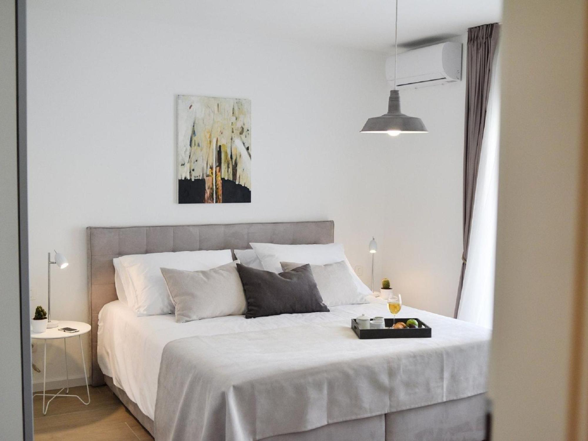 Modern Villa In Nin With Terrace エクステリア 写真