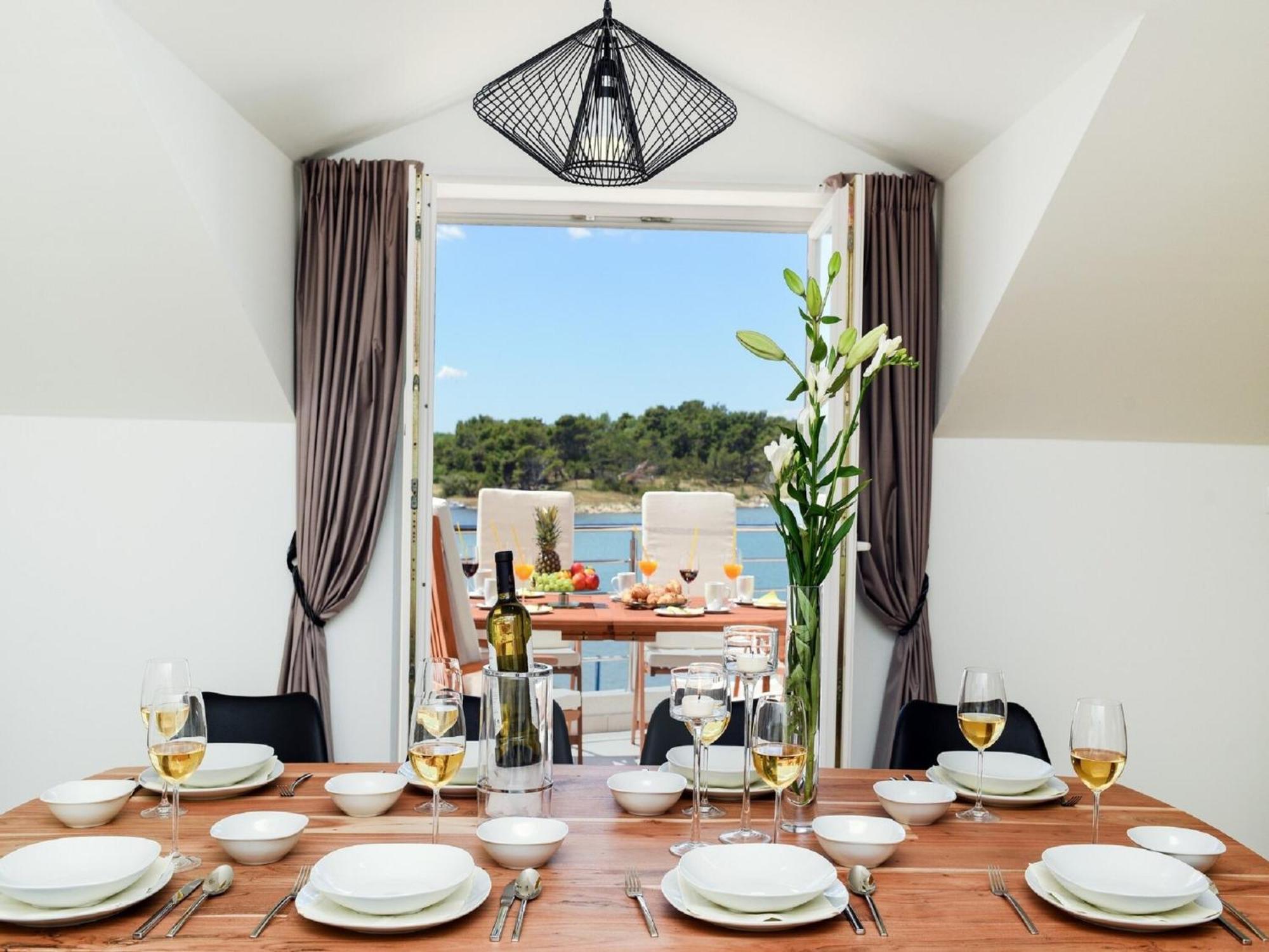 Modern Villa In Nin With Terrace エクステリア 写真